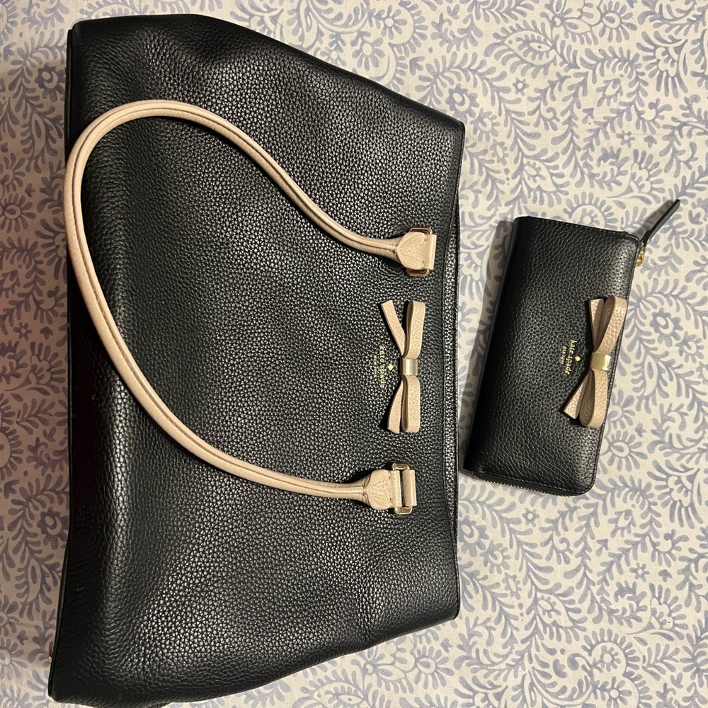Kate spade purse and wallet 🖤